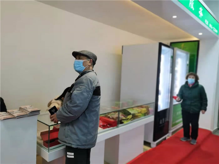 四川中青旅綿陽分社、綿陽市中旅假日旅行社、綿陽自來文化傳播有限公司24H自助售貨服務(wù)盛大開業(yè)