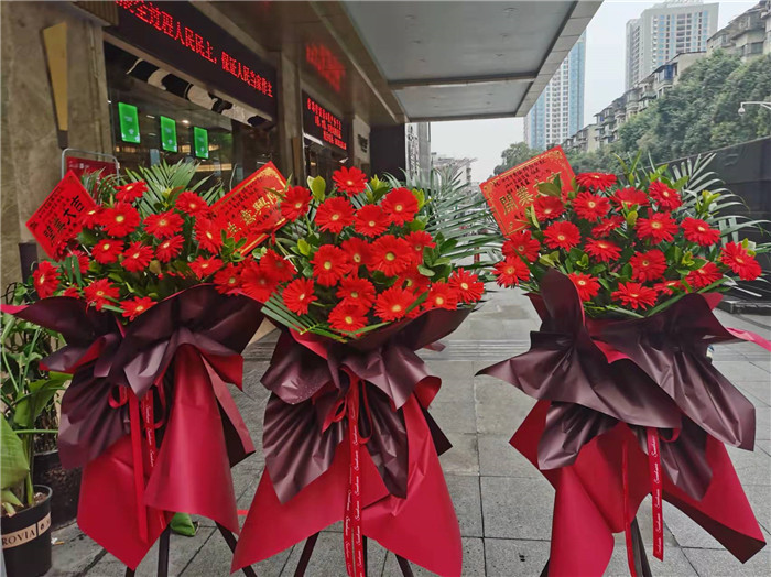 四川中青旅綿陽分社、綿陽市中旅假日旅行社、綿陽自來文化傳播有限公司24H自助售貨服務(wù)盛大開業(yè)